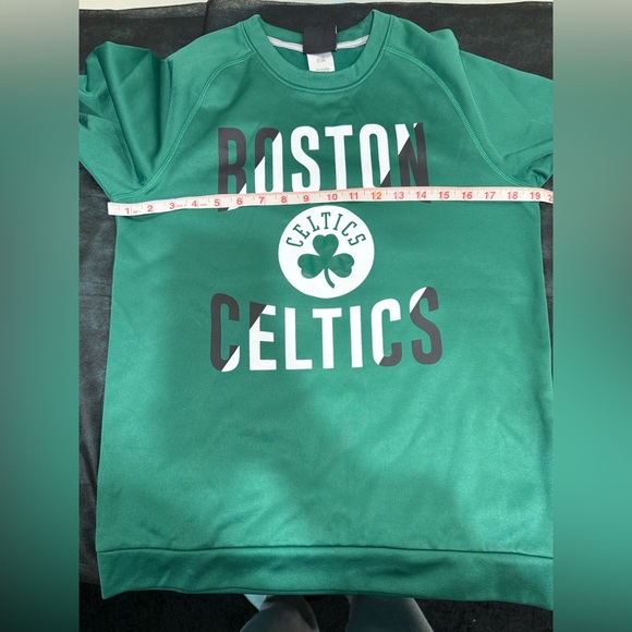 🔥Boston Celtics Green Sweatshirt Big Boy Sz L NWOT🔥 - Picture 5 of 5
